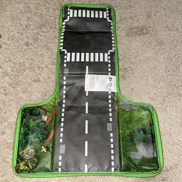 LEGO Color Block Zip Up Carry Case - Picture 3 of 8